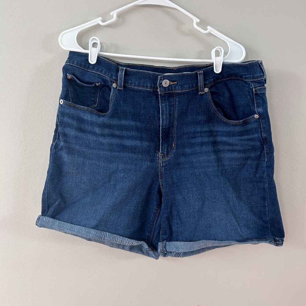 Levi's Classic Denim Shorts Size 32 - Picture 2 of 5